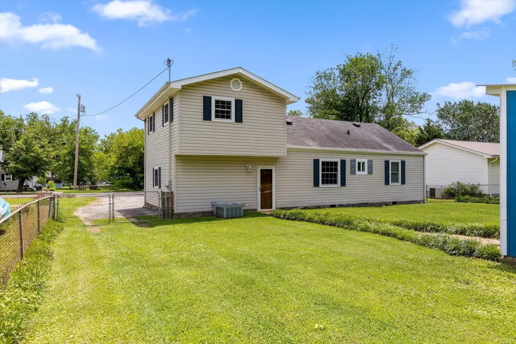 8 Morgan Circle Fort Oglethorpe GA 30742
