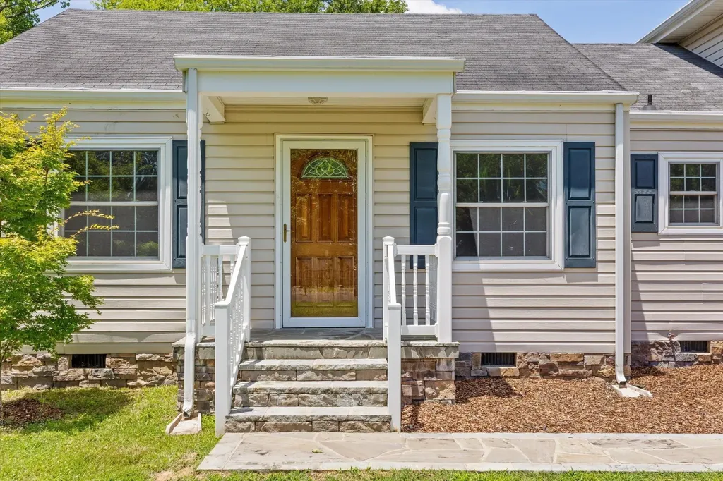 8 Morgan Circle Fort Oglethorpe GA 30742