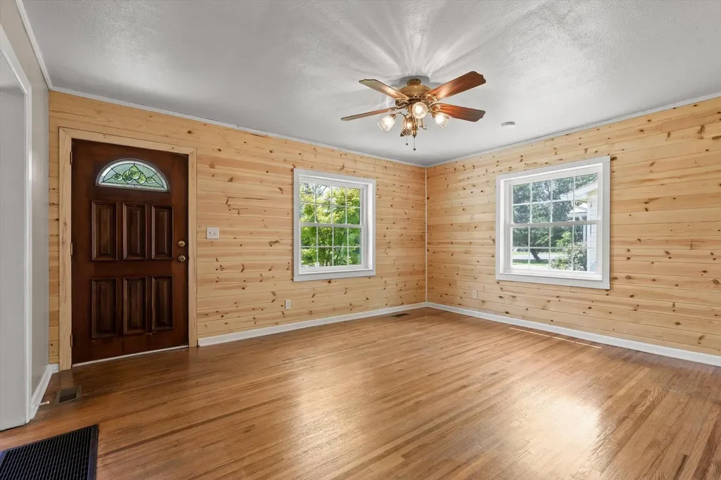 8 Morgan Circle Fort Oglethorpe GA 30742