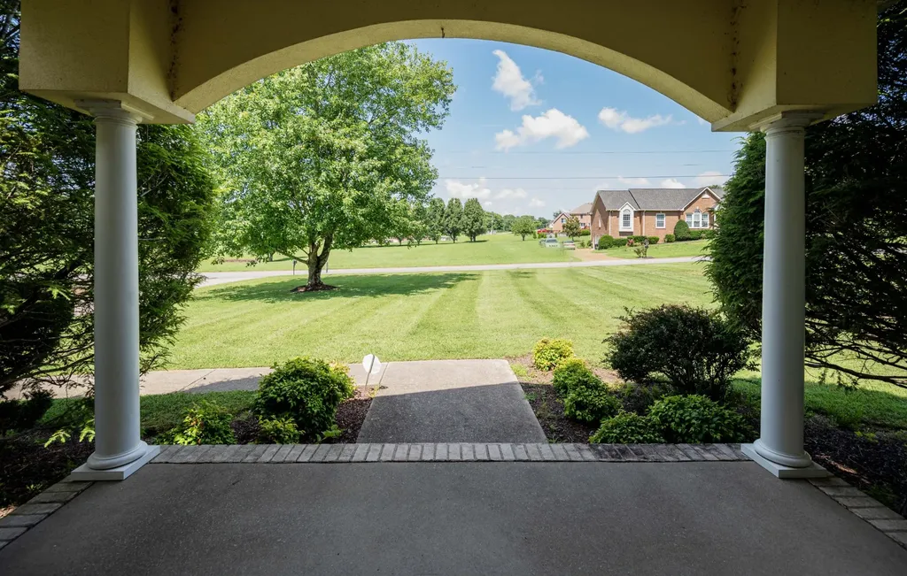205 Meadowlark Court Dickson TN 37055