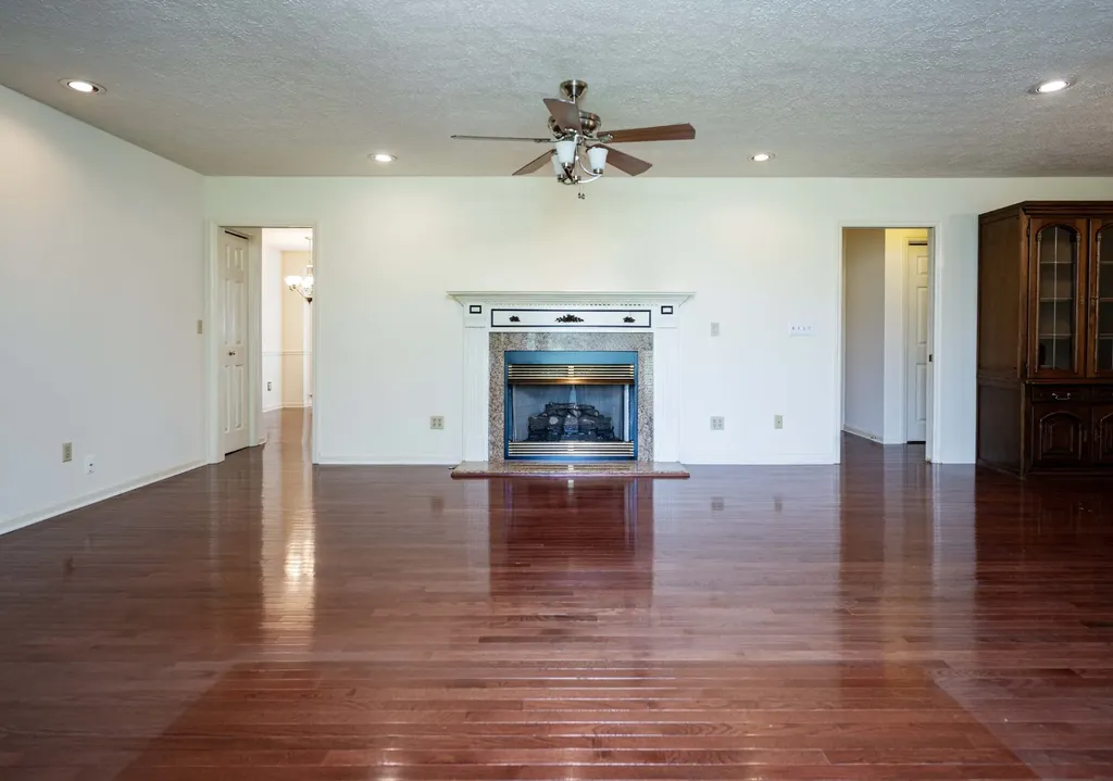 205 Meadowlark Court Dickson TN 37055