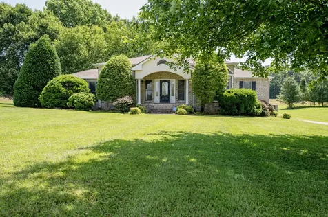 205 Meadowlark Court Dickson TN 37055