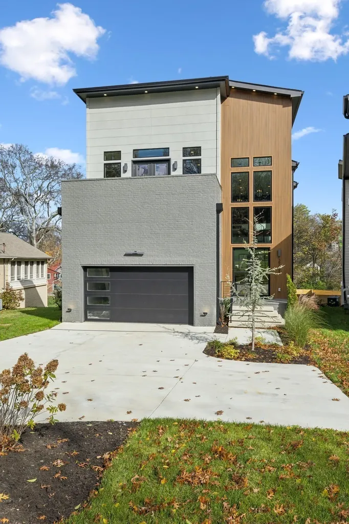 3916A Caylor Drive Nashville TN 37215