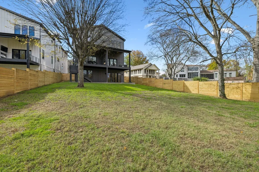 3916A Caylor Drive Nashville TN 37215