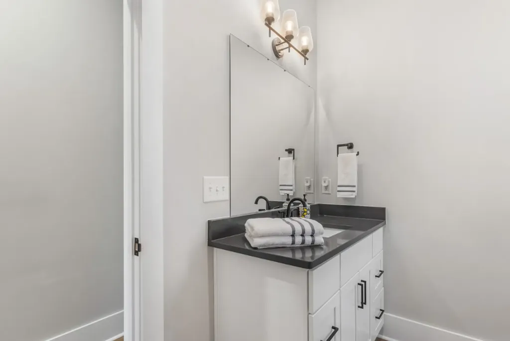 1372 Hicks Edgen Road Pleasant View TN 37146
