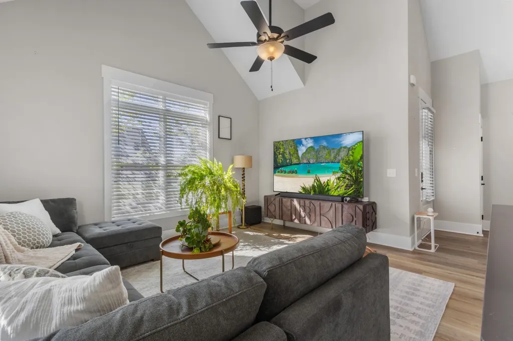 1372 Hicks Edgen Road Pleasant View TN 37146