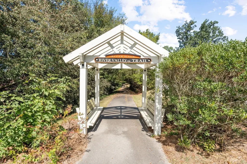 6001 Mill Tree Court Nashville TN 37221