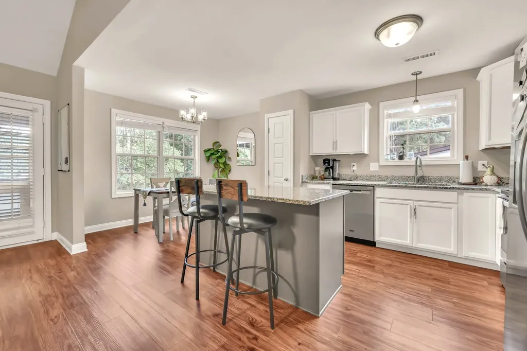 1213 Old Charlotte Trace Clarksville TN 37040