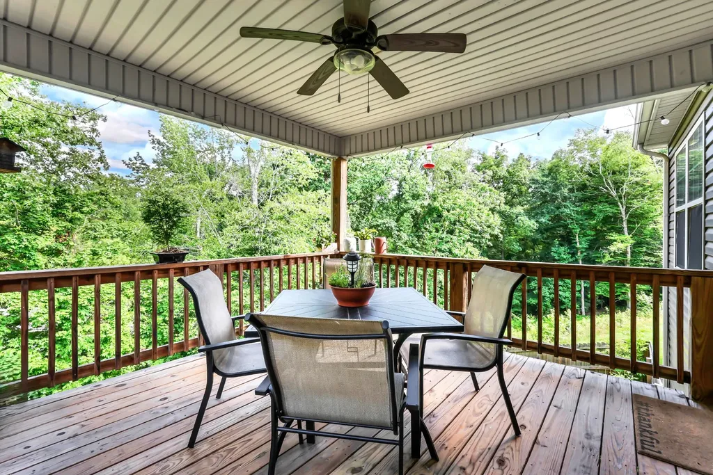 1213 Old Charlotte Trace Clarksville TN 37040