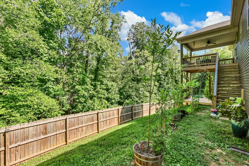1213 Old Charlotte Trace Clarksville TN 37040