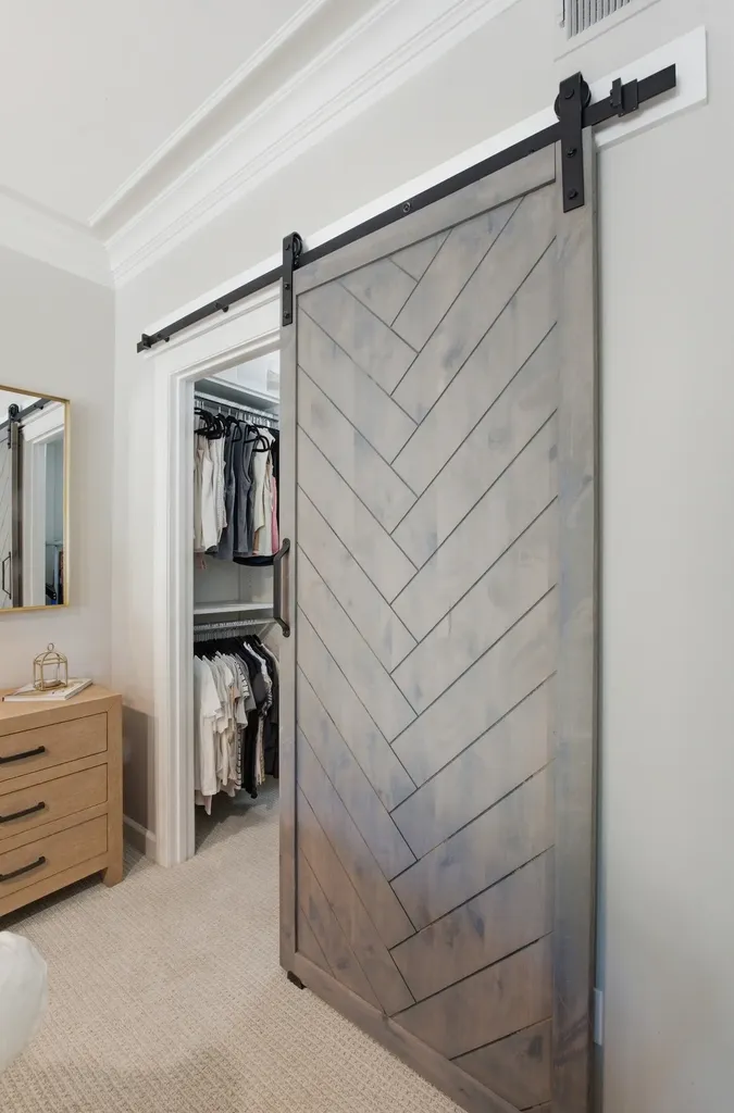 8 Sharonwood Drive Nashville TN 37215