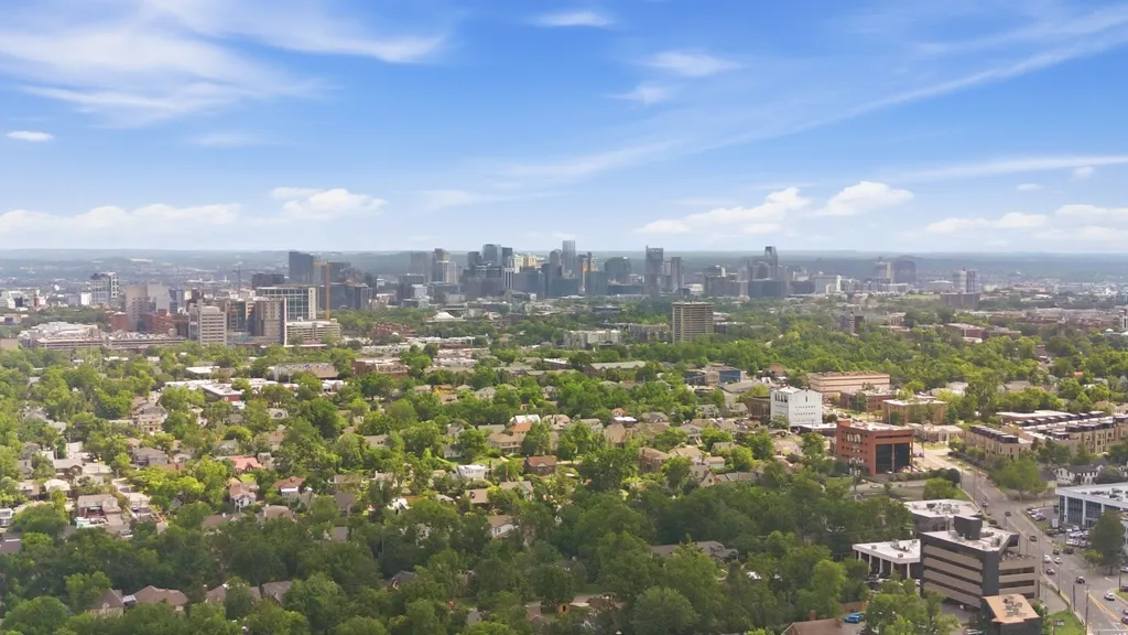 8 Sharonwood Drive Nashville TN 37215