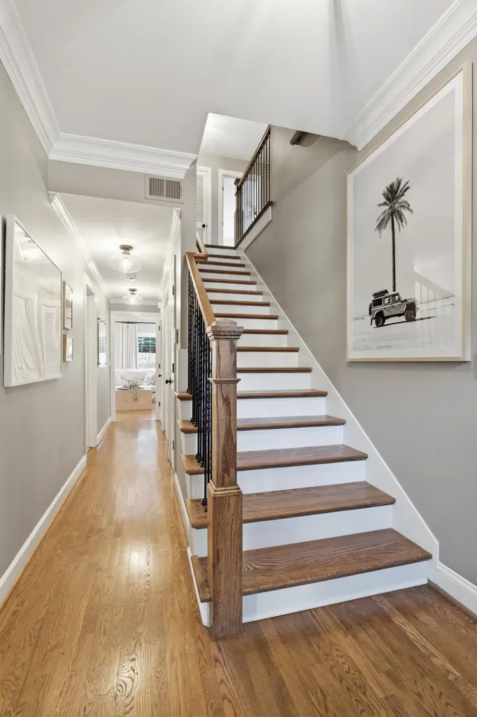 8 Sharonwood Drive Nashville TN 37215