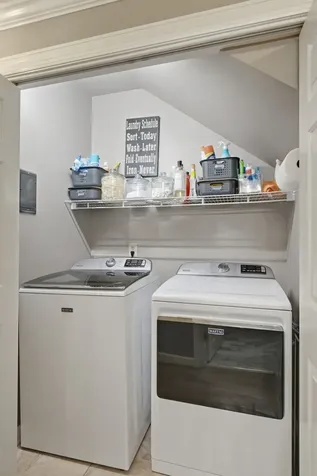 8 Sharonwood Drive Nashville TN 37215