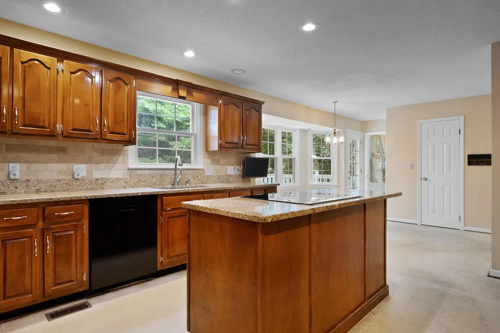 709 Rocky Shadows Drive Chattanooga TN 37421