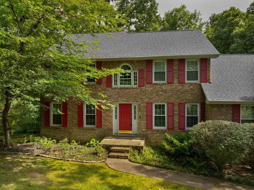 709 Rocky Shadows Drive Chattanooga TN 37421