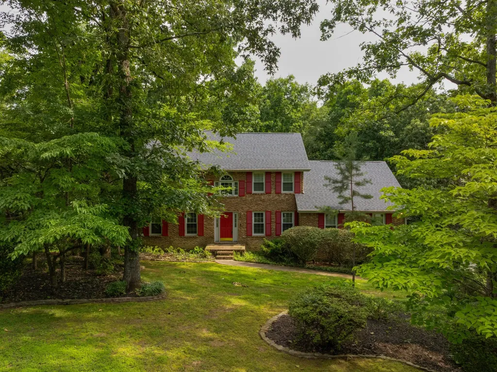 709 Rocky Shadows Drive Chattanooga TN 37421
