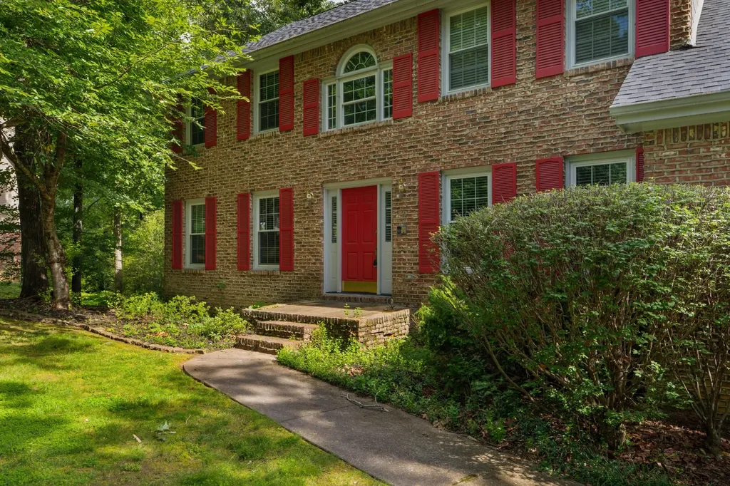 709 Rocky Shadows Drive Chattanooga TN 37421