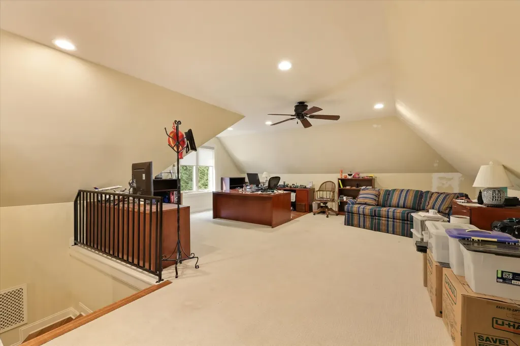 212 Okema Trace Loudon TN 37774