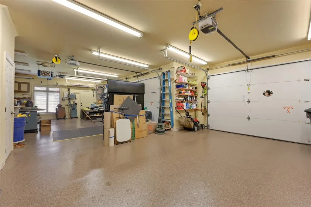 212 Okema Trace Loudon TN 37774