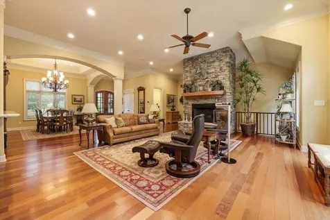 212 Okema Trace Loudon TN 37774