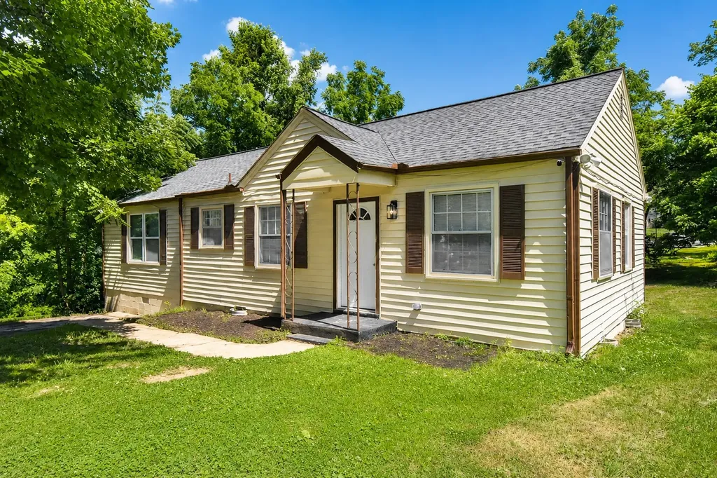 1232 Coarsey Drive Nashville TN 37217