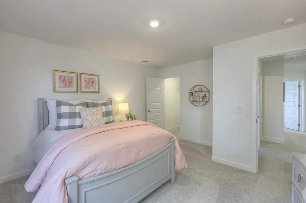125 Finnley Gallatin TN 37066