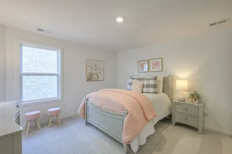 125 Finnley Gallatin TN 37066