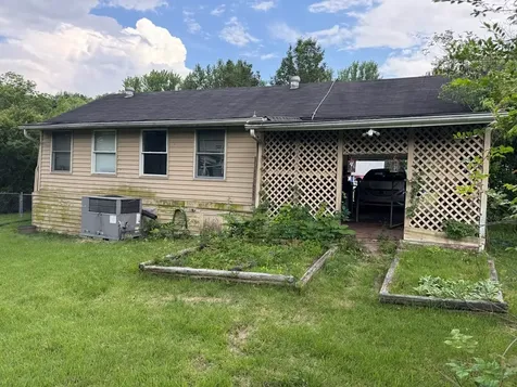 146 Mimosa Street Camden TN 38320