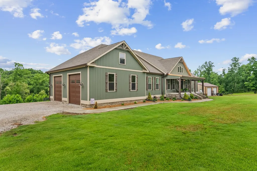 217 Rockhouse Road Hohenwald TN 38462