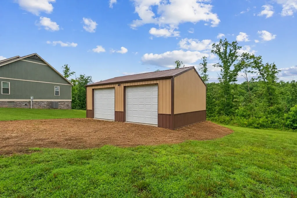 217 Rockhouse Road Hohenwald TN 38462