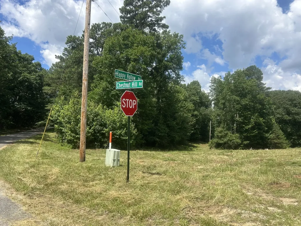 760 Chestnut Hill Road Eva TN 38333