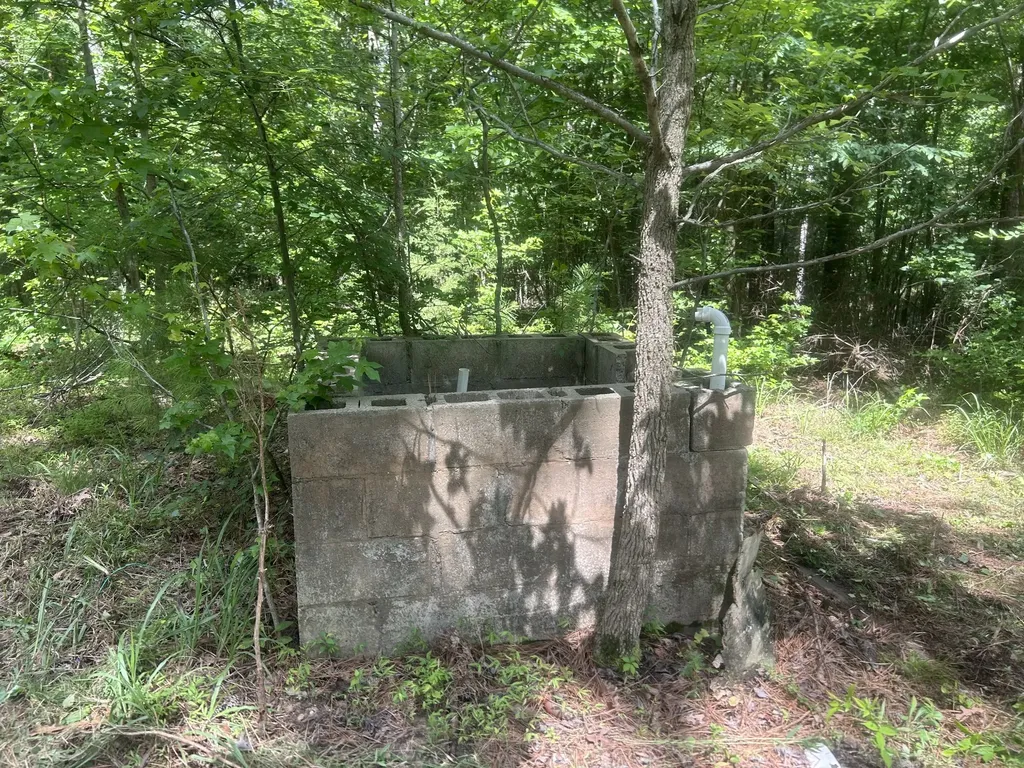 760 Chestnut Hill Road Eva TN 38333