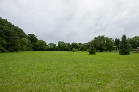 137 James Robert Lane Manchester TN 37355
