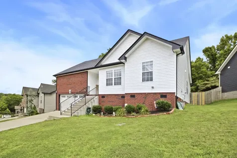 1132 Racker Drive Clarksville TN 37043