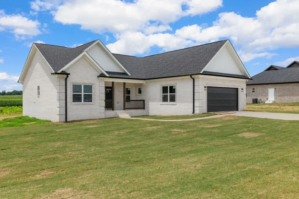 1380 Lanning Road Lawrenceburg TN 38464