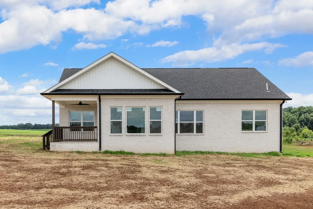 1380 Lanning Road Lawrenceburg TN 38464