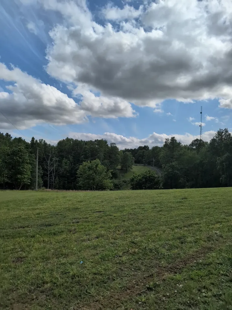 4563 Cumberland City Road Indian Mound TN 37079