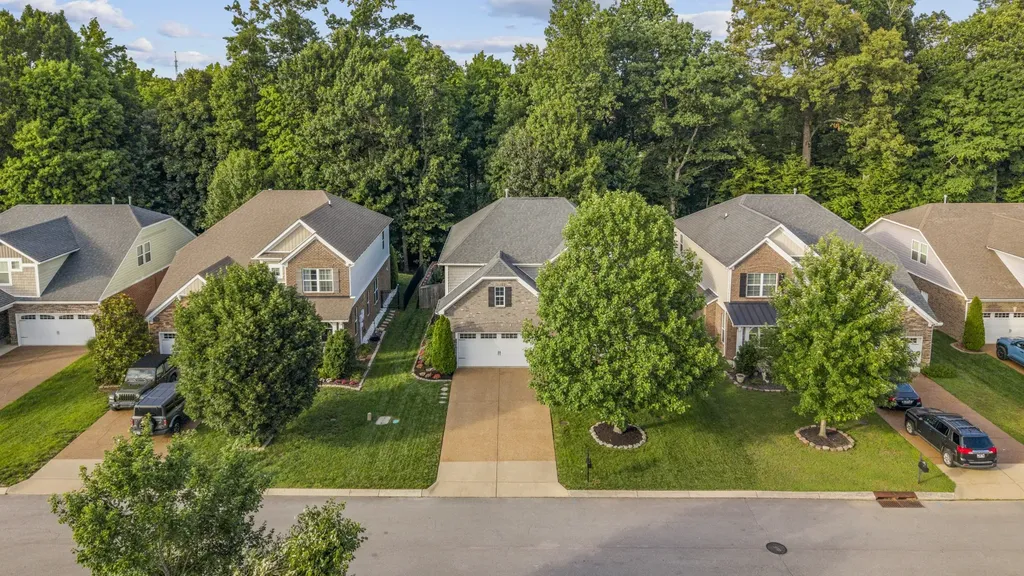 752 Bench Lane Mount Juliet TN 37122
