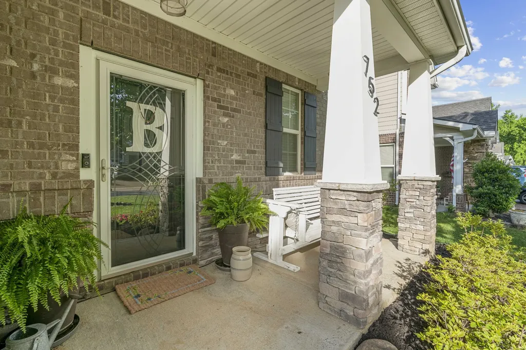 752 Bench Lane Mount Juliet TN 37122