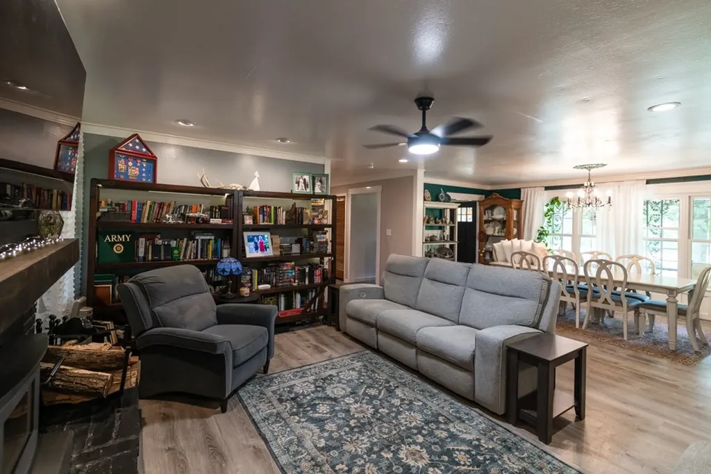 7636 Liberty Road Scotts Hill TN 38374