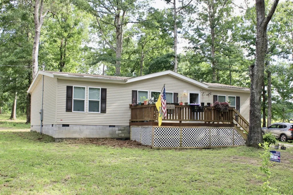 250 Clifford Dykes Road Tracy City TN 37387