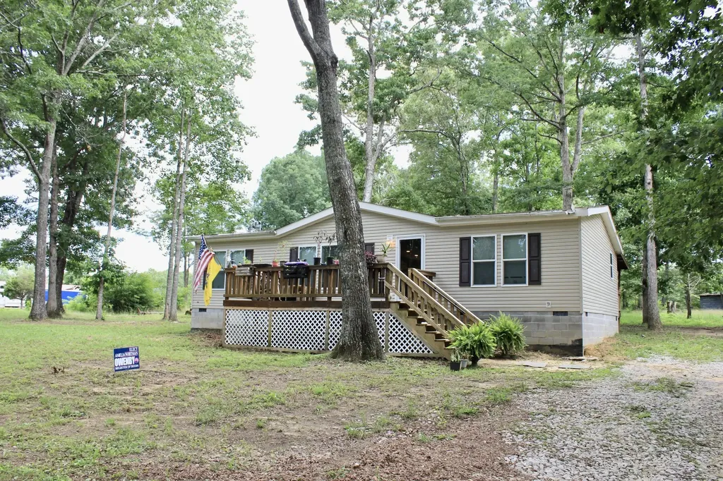 250 Clifford Dykes Road Tracy City TN 37387