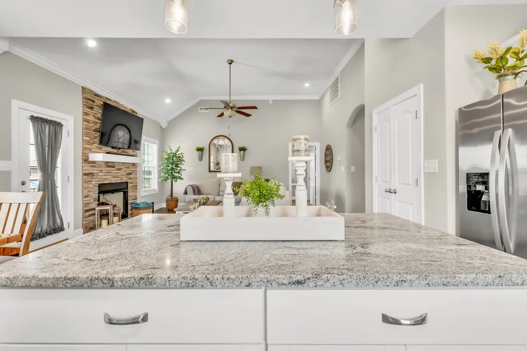 232 Ledina Court Clarksville TN 37043