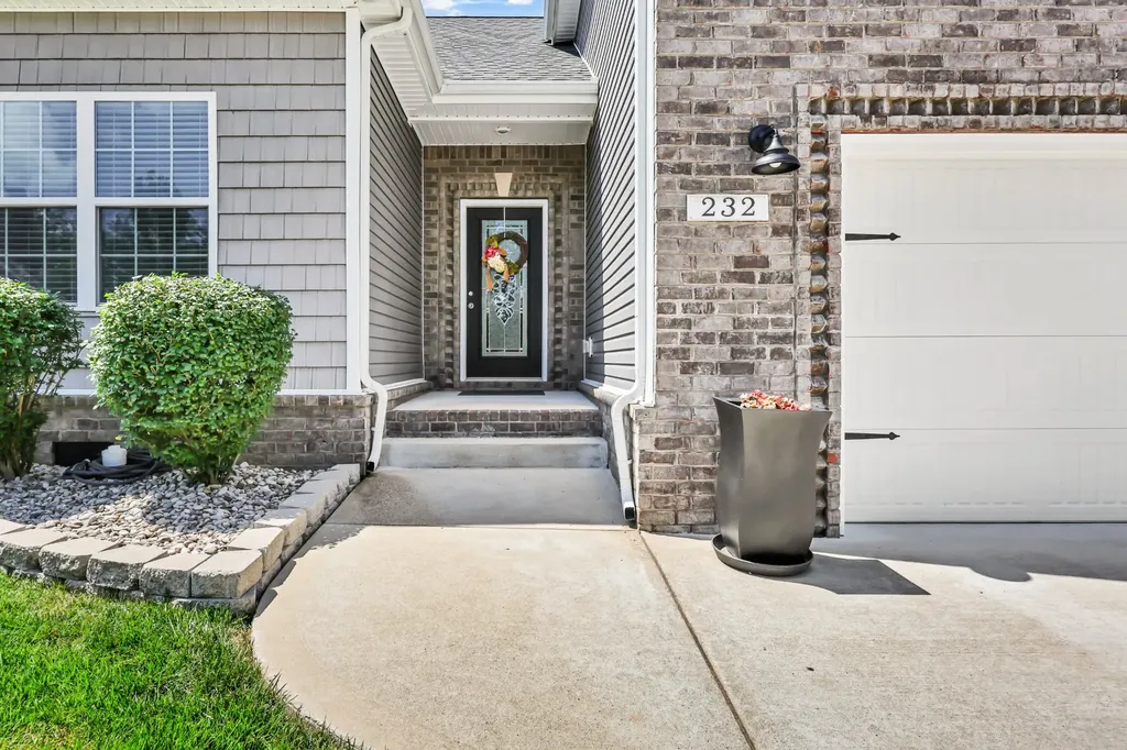 232 Ledina Court Clarksville TN 37043
