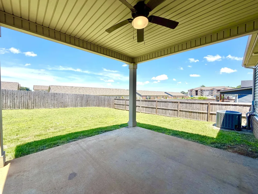1961 Sydney Louise Drive Clarksville TN 37042