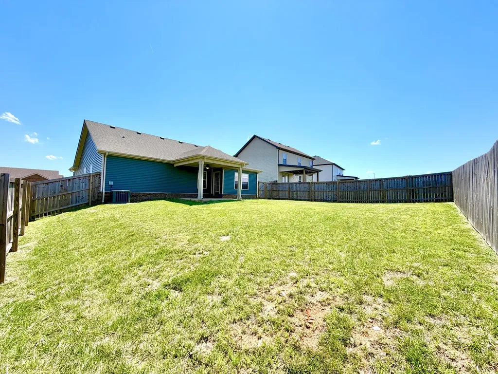 1961 Sydney Louise Drive Clarksville TN 37042