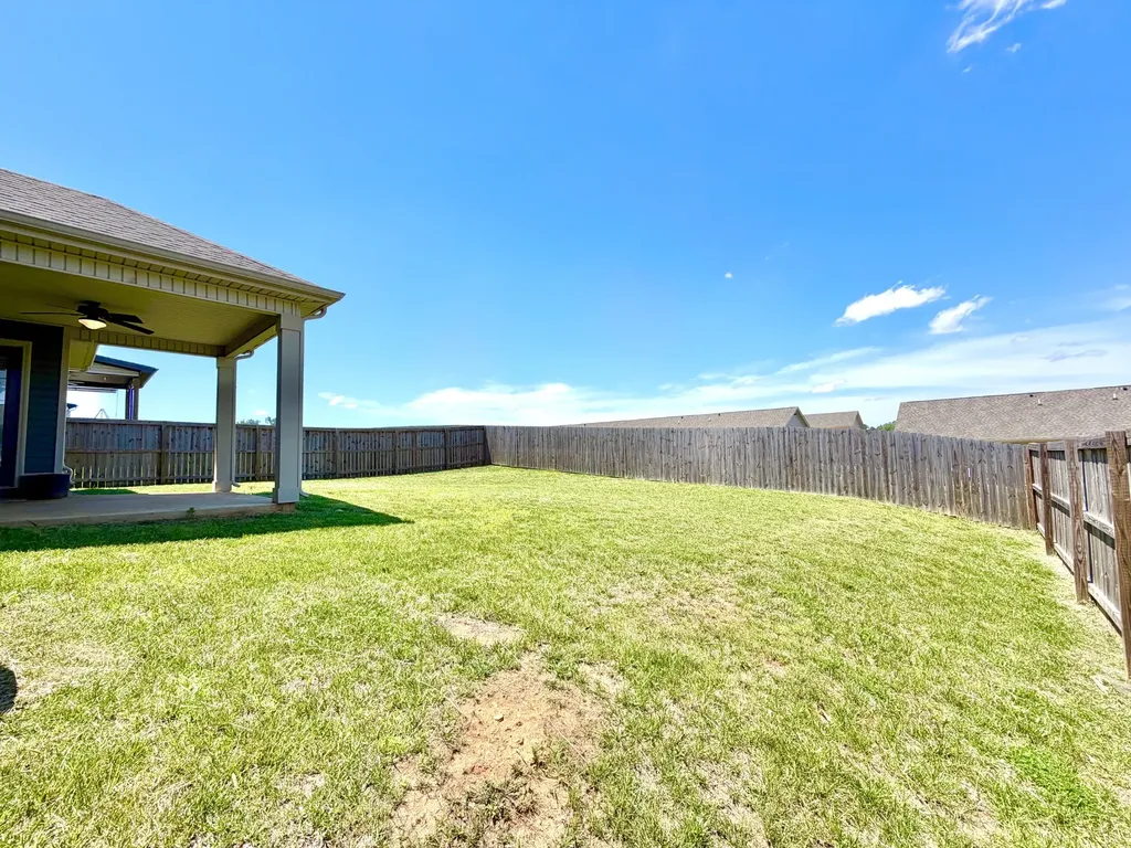1961 Sydney Louise Drive Clarksville TN 37042