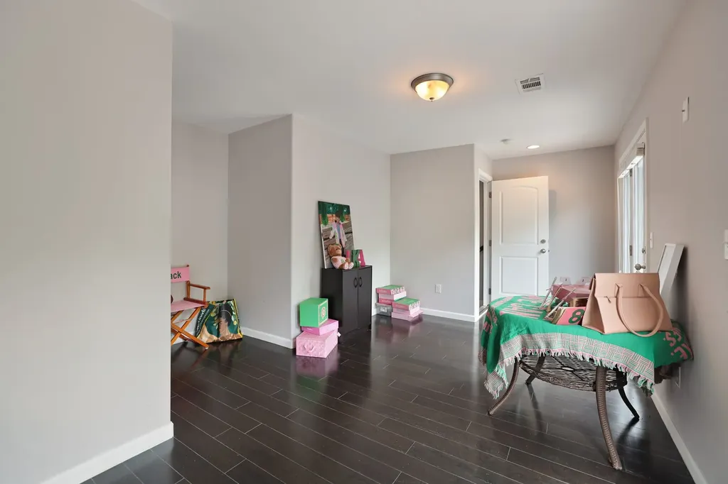 200 Cedar Place Row Nashville TN 37221