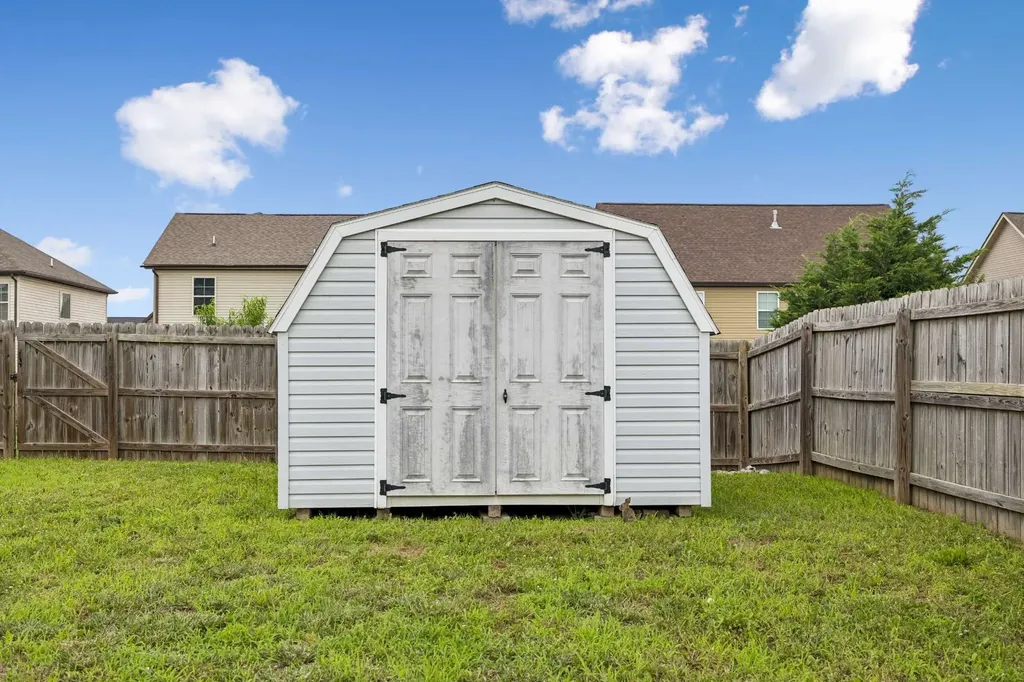 1240 Winterset Drive Clarksville TN 37040